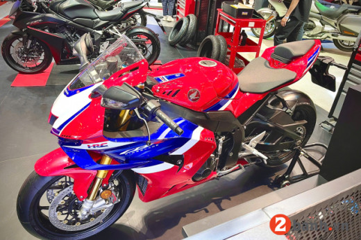 CBR1000RR-R FIREBLADE SP 2025