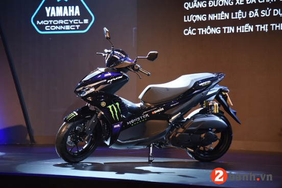 Yamaha NVX 155 VVA thế hệ mới ra mắt phiên bản màu mới giá không đổi