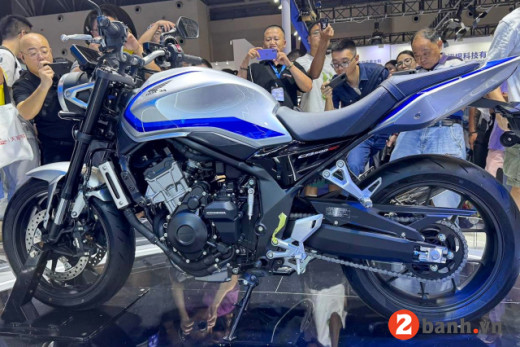CB500 SUPER FOUR 2026