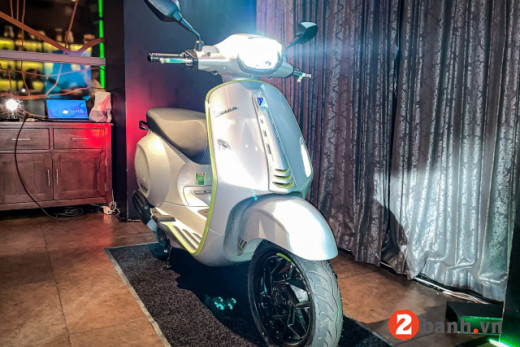 VESPA SPRINT TECH 2025