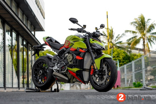 STREETFIGHTER V4 LAMBORGHINI