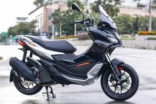 APRILIA SR GT 200