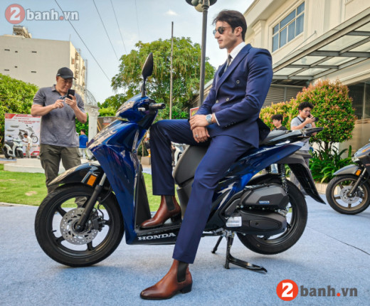 SH150I VETRO BLUE 2026