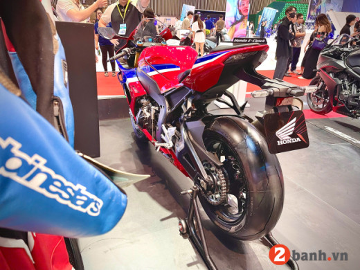 CBR1000RR-R FIREBLADE SP 2025