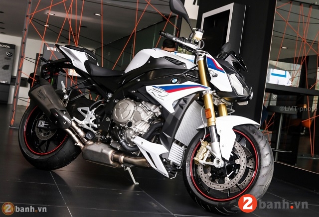 Dàn xe pháo xe máy BMW Motorrad vẫn về Showroom chuẩn bị sở hữu giá cả  Motosaigon