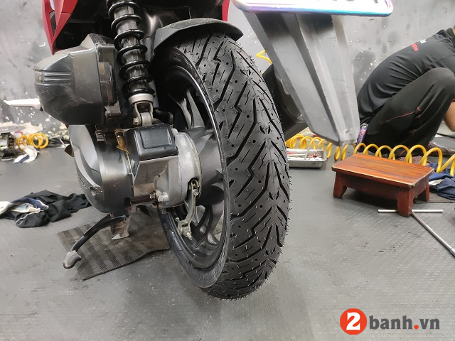 Cách tự thay lốp xe máy tại nhà chuẩn mà đơn giản nhất  Vỏ xe máy