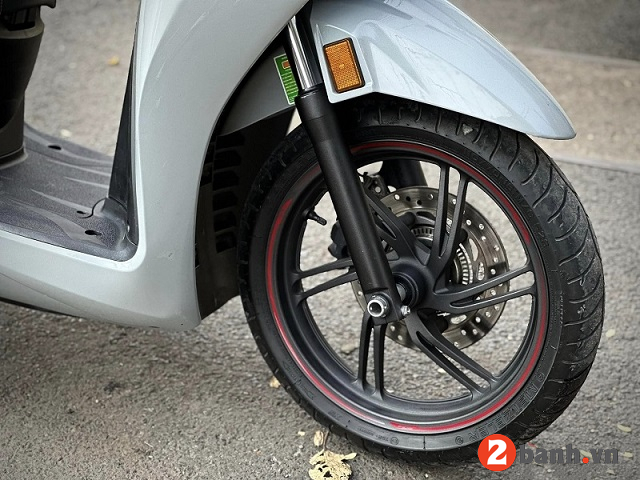 Chiều cao yên xe sh350i 2026 bao nhiêu nam cao 1m65 đi có phù hợp - 4