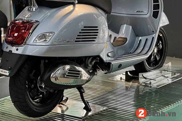 Chiều cao yên xe vespa gts super bao nhiêu nam cao 1m6 đi có phù hợp - 4