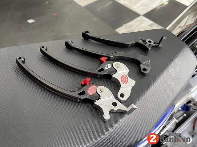 Tư vấn phụ tùng đồ chơi xe r15 2025 mới nhất - 4