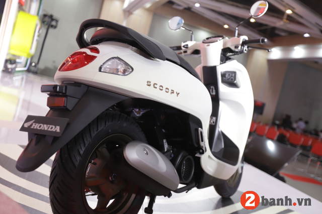 Chiều cao yên xe scoopy 2025 bao nhiêu nữ cao 1m5 đi có phù hợp - 3