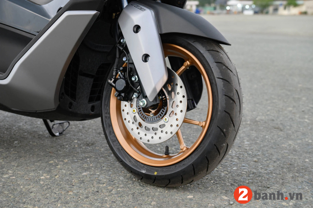 Chiều cao yên xe nmax 155 bao nhiêu nam cao 1m6 đi có phù hợp - 4