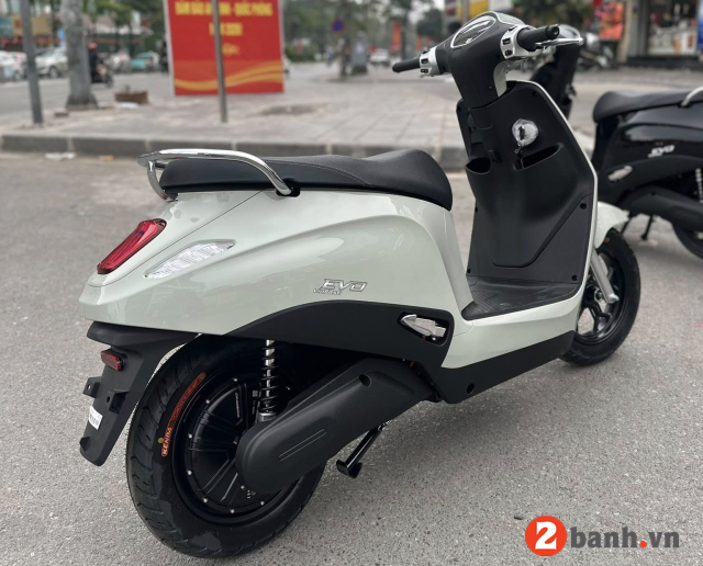 Chiều cao yên xe evo max 2026 bao nhiêu nữ cao 1m5 đi có phù hợp - 2