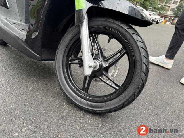 Chiều cao yên xe vinfast viper bao nhiêu nam cao 1m6 đi có phù hợp - 4