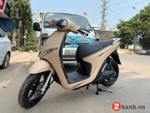 Feliz 2025 và viper nên chọn cắm sạc hay đổi pin - 2