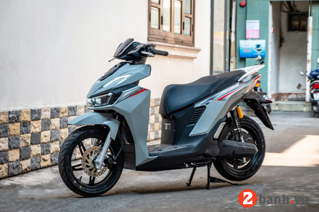 Feliz 2025 và viper nên chọn cắm sạc hay đổi pin - 5