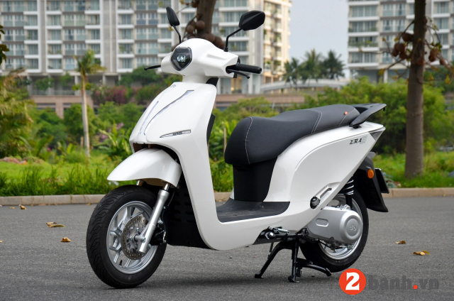 Chiều cao yên xe era e1 bao nhiêu nữ cao 1m5 đi có phù hợp - 2