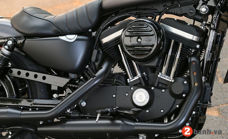 Harley davidson iron 883 - 3