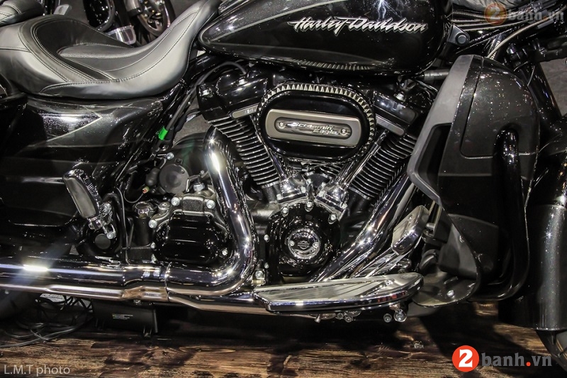 Harley davidson cvo street glide - 4