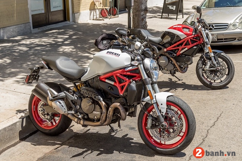Ducati monster 821 - 1