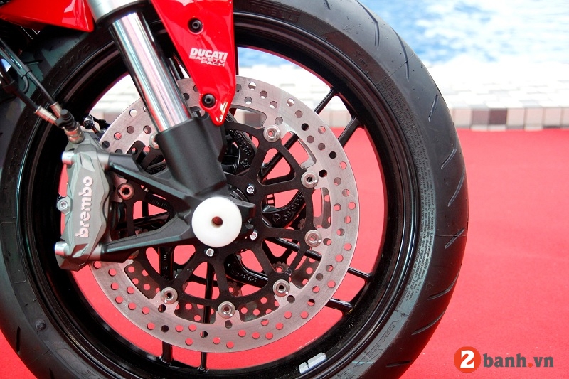 Ducati monster 821 - 11