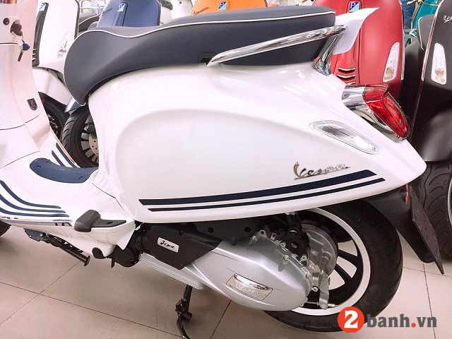 Giá xe Vespa Primavera Yacht Club 125 mới nhất hôm nay 2023