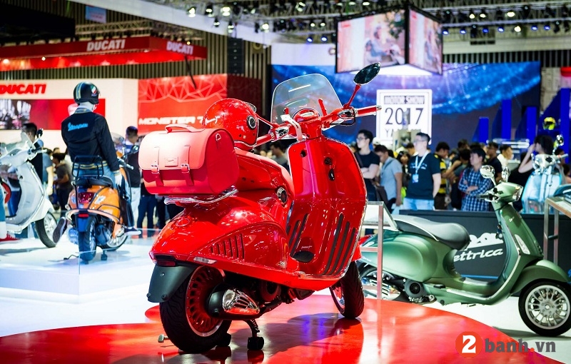 Vespa 946 emporio armani - 3