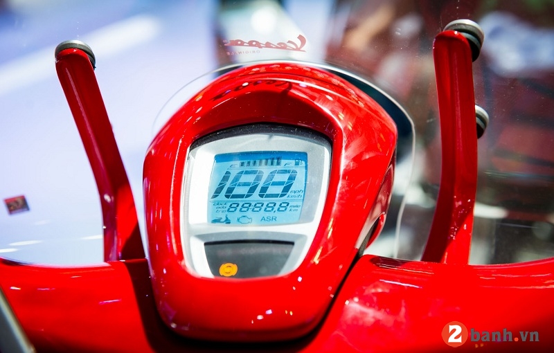 Vespa 946 emporio armani - 6