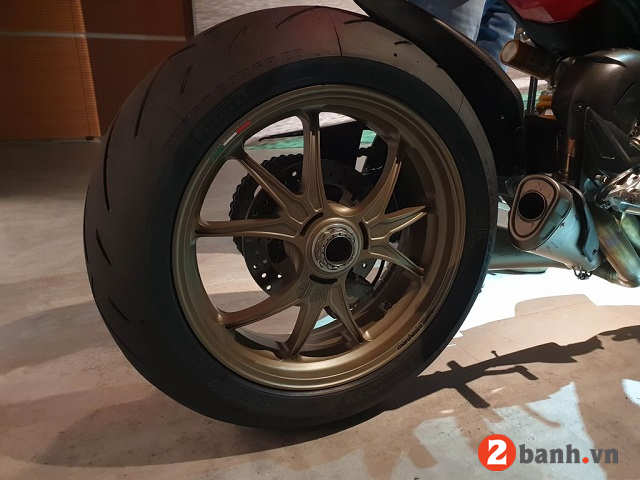 Ducati streetfighter v4 - 13