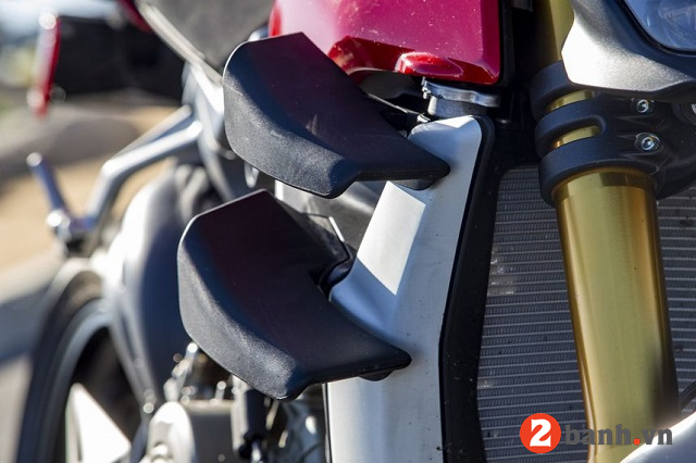 Ducati streetfighter v4 - 9