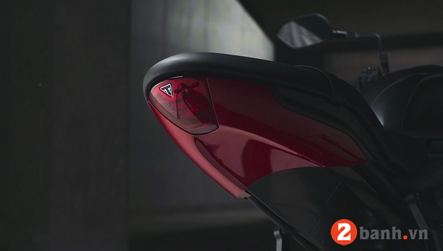 Trident 660 2023 - 12