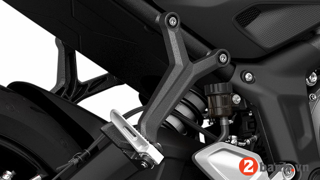 Trident 660 2023 - 10