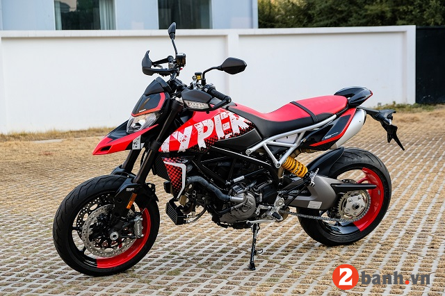 Ngắm chiến mã Ducati Hypermotard 821 SP cùng loạt đồ chơi cực khủng trị giá  hàng trăm triệu đồng tại Hà Nội  CafeAutoVn