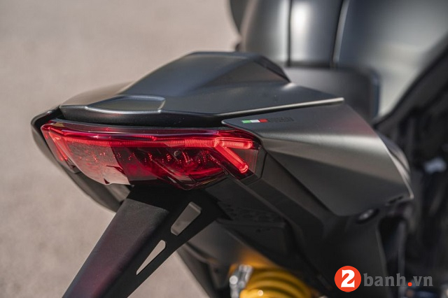 Ducati monster 2023 - 13