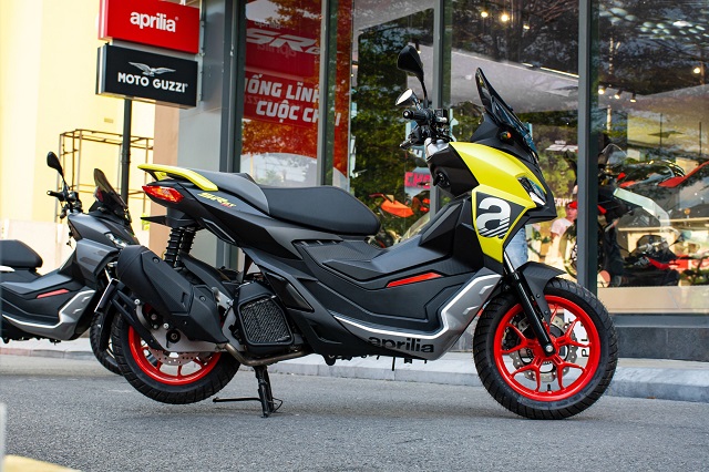 Aprilia sr gt 200 - 3