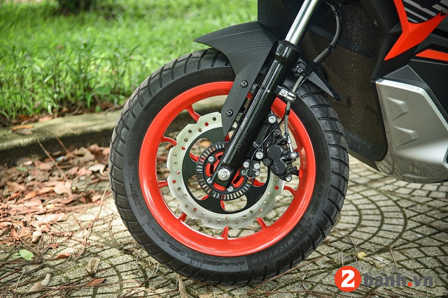 Aprilia sr gt 200 - 19