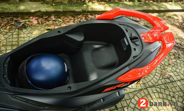 Aprilia sr gt 200 - 15