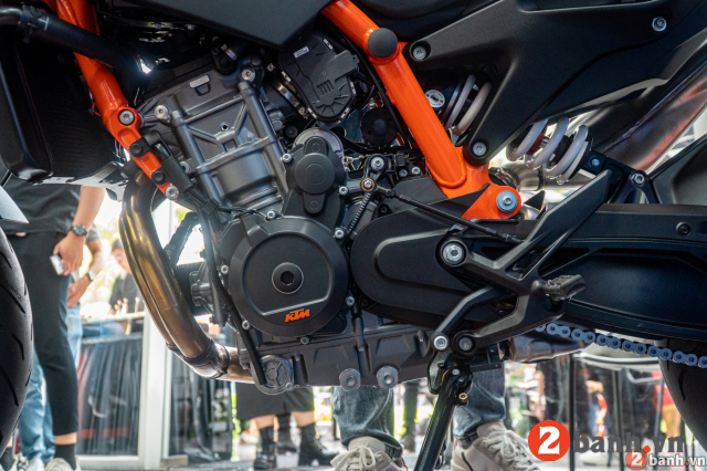 890 duke r 2023 - 19