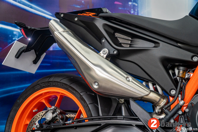 890 duke r 2023 - 15