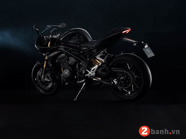 Speed triple 1200 rr bond edition - 2