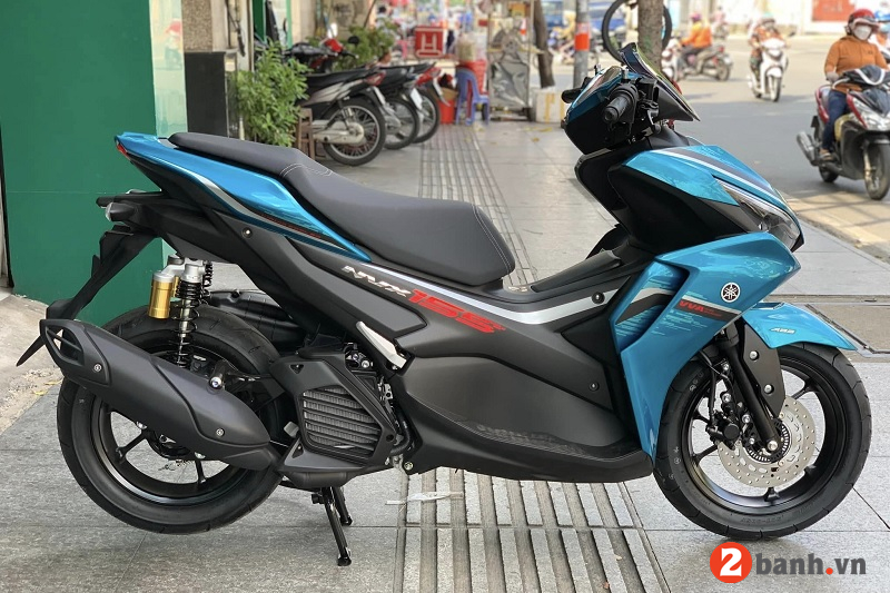 Giá xe 55 triệu đồng nên mua Yamaha NVX 155 mới hay Honda Air Blade 160