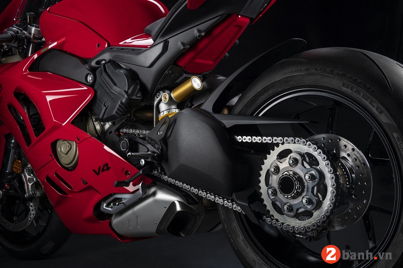 Ducati panigale v4 s - 7