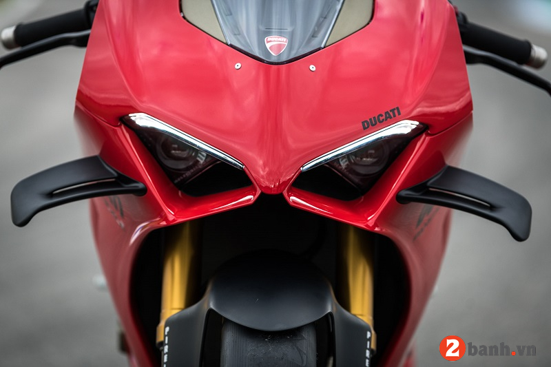Ducati panigale v4 s - 6