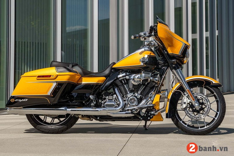 Harley davidson cvo street glide - 2