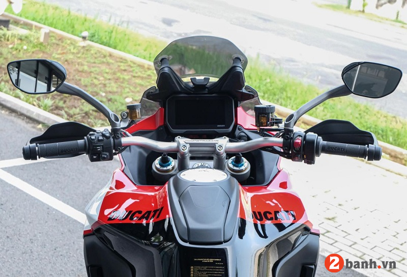 Multistrada v4 pikes peak - 10