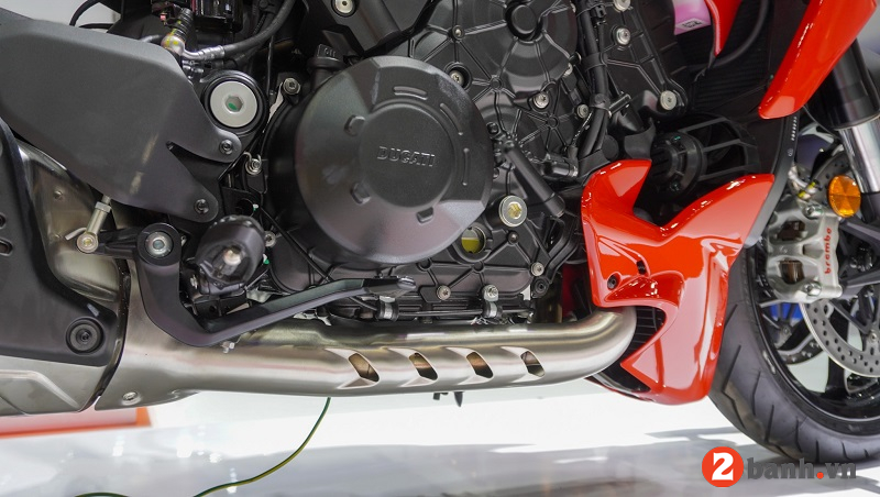 Diavel v4 - 4