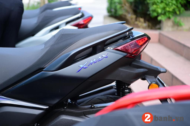 Xmax 300 2025 - 13