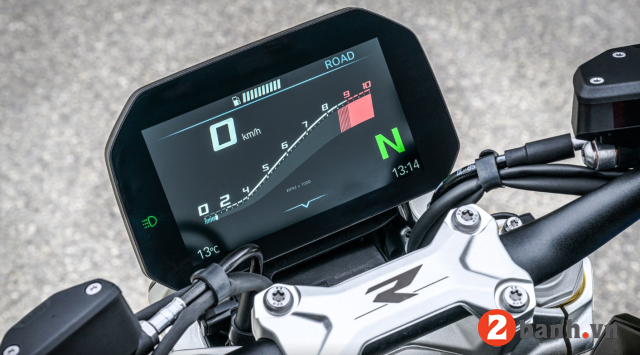 R1300r 2025 - 9