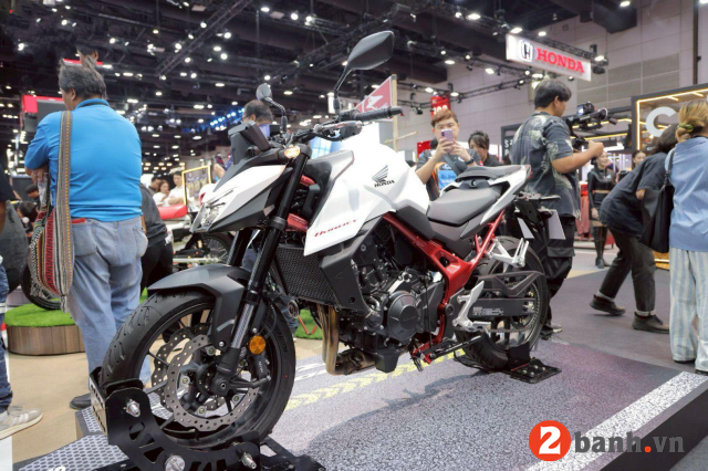 Cb750 hornet 2025 - 12