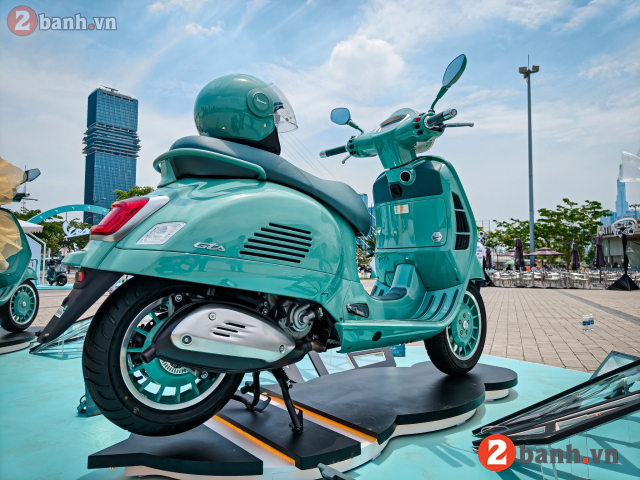 Vespa gts300 livrea 80th - 2