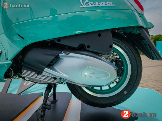 Vespa gts300 livrea 80th - 10